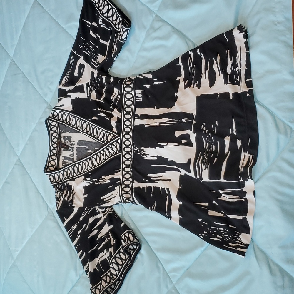 BCBG MaxAzria kimono style top